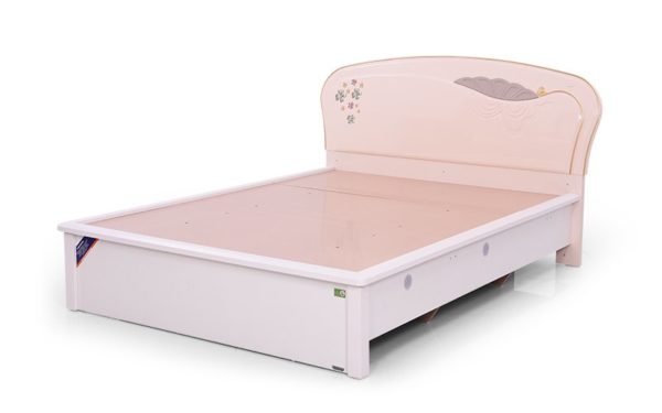 Sylvia Queen Size Bed with High Gloss Reflective Finish