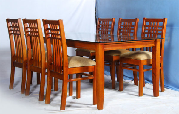 Floki 6 Seater Mahogany Wood Dining Set (5*3ft)
